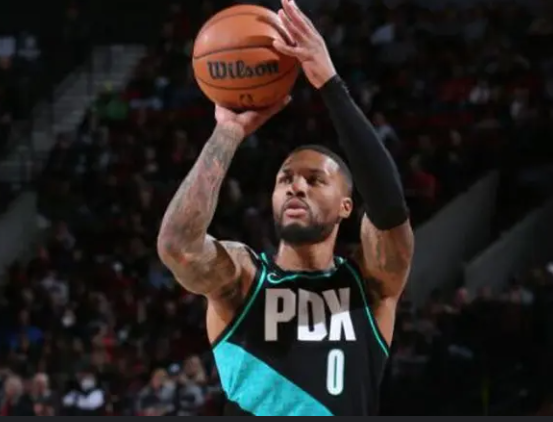 pemain-basket-cedera-tapi-masih-cetak-tiga-poin
