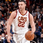 larry-nance-jr-menceritakan-dirinya-suka-sepak-bola