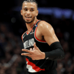 blazers-resmi-perpanjang-kontrak-toumani-camara