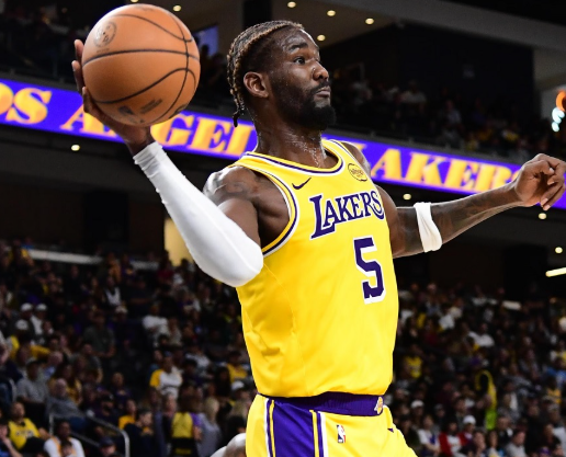 deandre-ayton-tampil-memukau-saat-melawan-kings