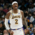 performa-gemilang-jarred-vanderbilt-saat-melawan-suns