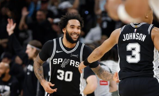 pengaruh-selebrasi-pemain-terhadap-fans-basket